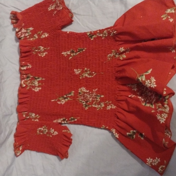 5 shirts - Picture 5 of 5